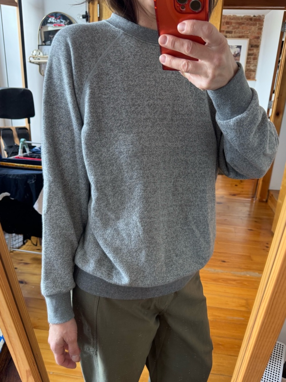 B-Sides Heather Gray Raglan Sweatshirt Medium